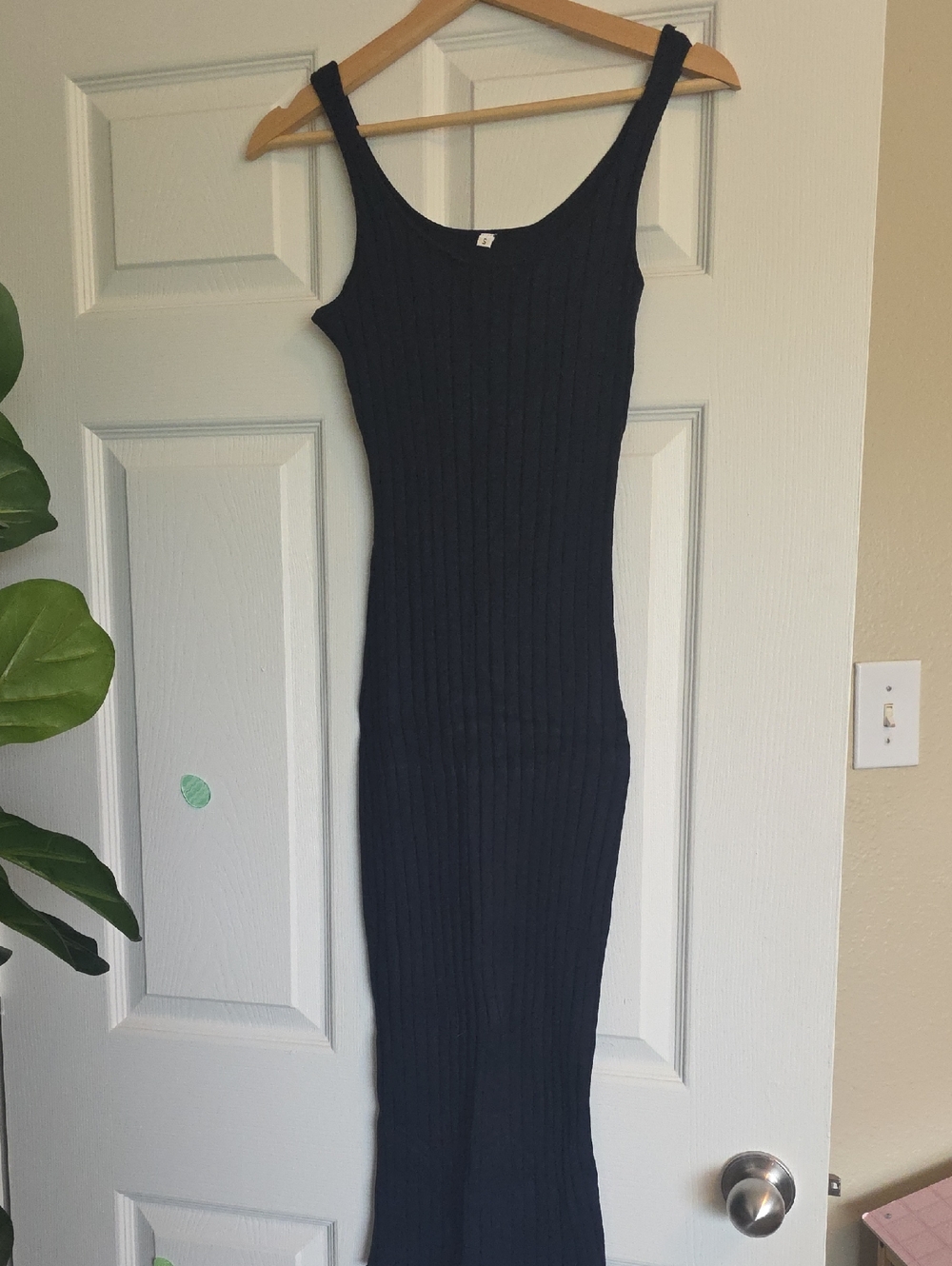 Women's Ribbed Knit Dress - Picture 3 of 4